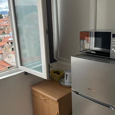 Split Apartments Trpimira Street מראה חיצוני תמונה